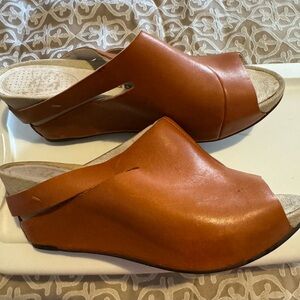 Tsubo Brown Leather Wedge Sandals